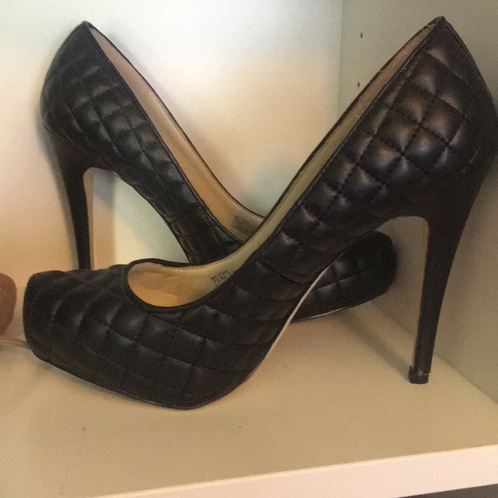 BCBG quilted platform heels 7 1/2. Worn once